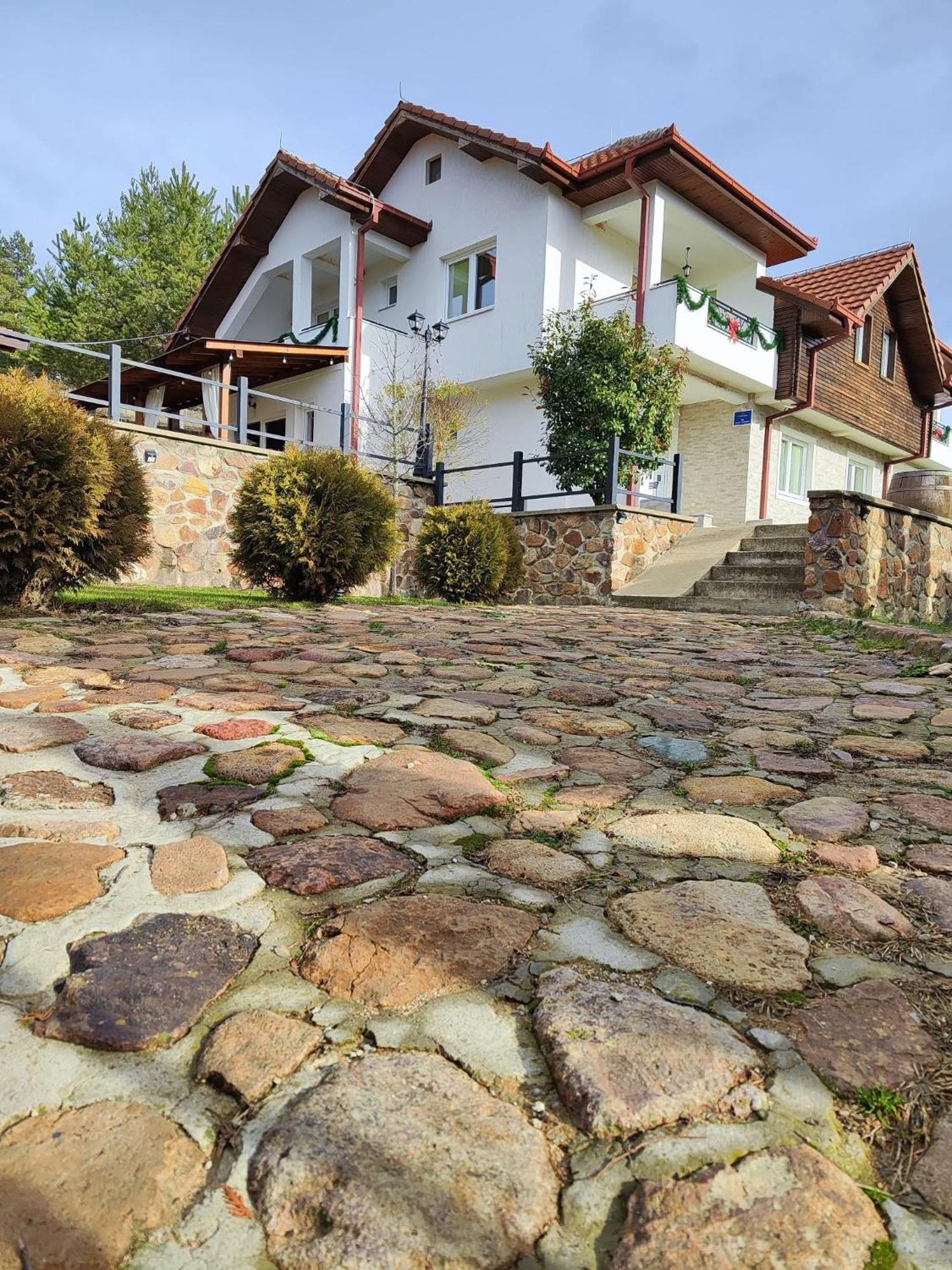 Hestia Apartments Берово Екстер'єр фото